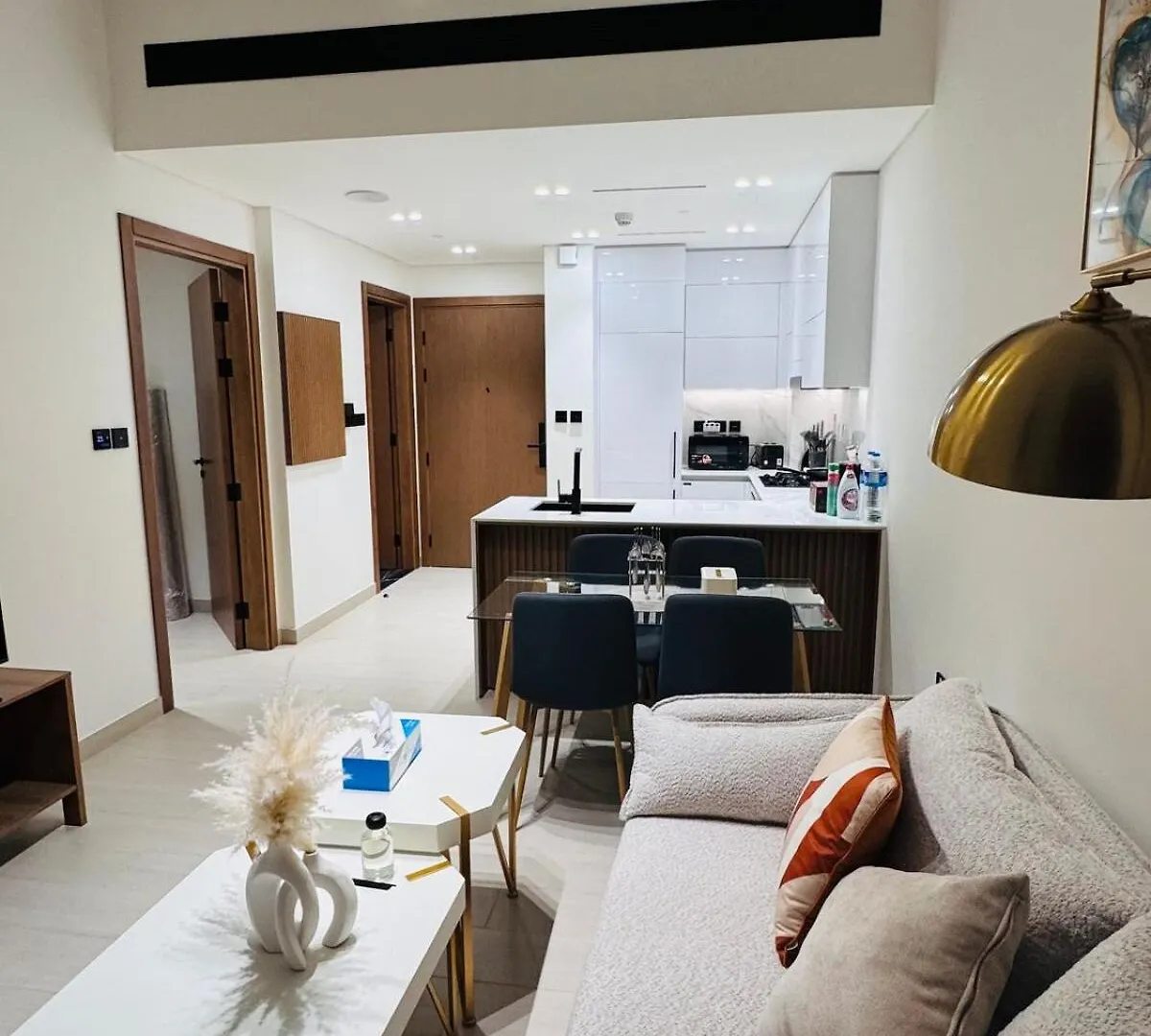 Elegant 1Br Apt In Jvc Dubai With Spacious Balcony & City Views