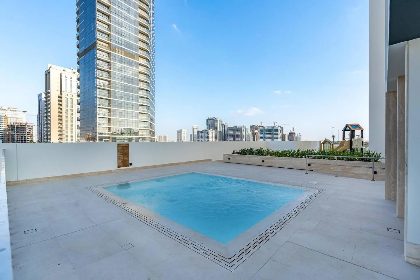 Elegant 1Br Apt In Jvc Dubai With Spacious Balcony & City Views Apartment